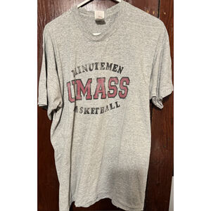 UMass Minutemen Basketball T-shirt Men's XL Gray